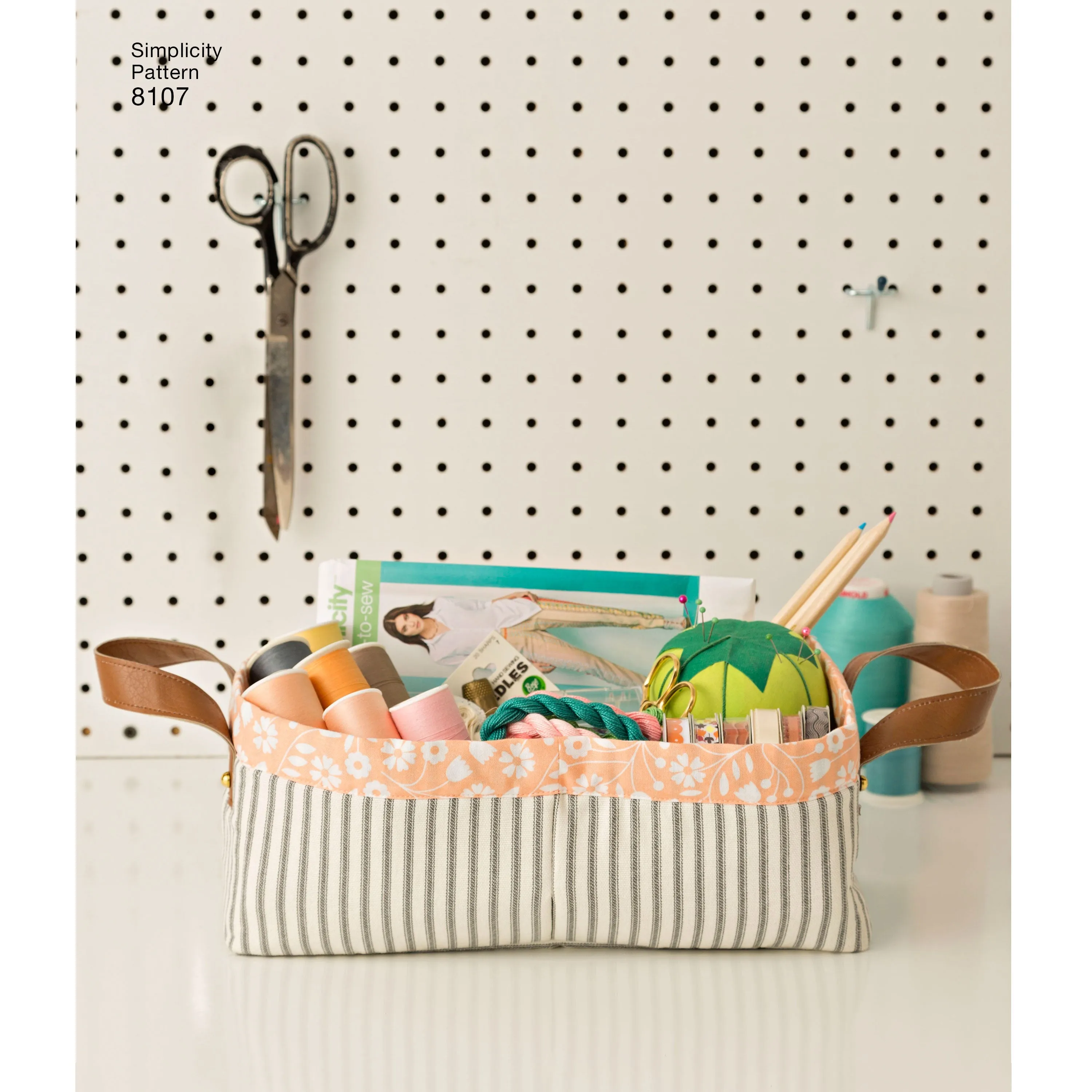 Simplicity Pattern 8107 OS Bucket, Basket & Tote Organizers